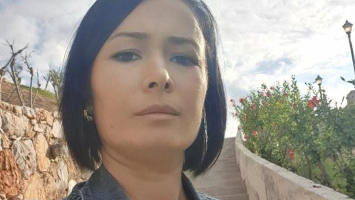 Γυναικοκτονία στη Ροδόπη: Η 44χρονη πέθανε μέσα σε 5 λεπτά από το μαχαίρι του 53χρονου που της τρύπησε τον πνεύμονα 1 Γυναικοκτονία στη Ροδόπη: Η 44χρονη πέθανε μέσα σε 5 λεπτά από το μαχαίρι του 53χρονου που της τρύπησε τον πνεύμονα