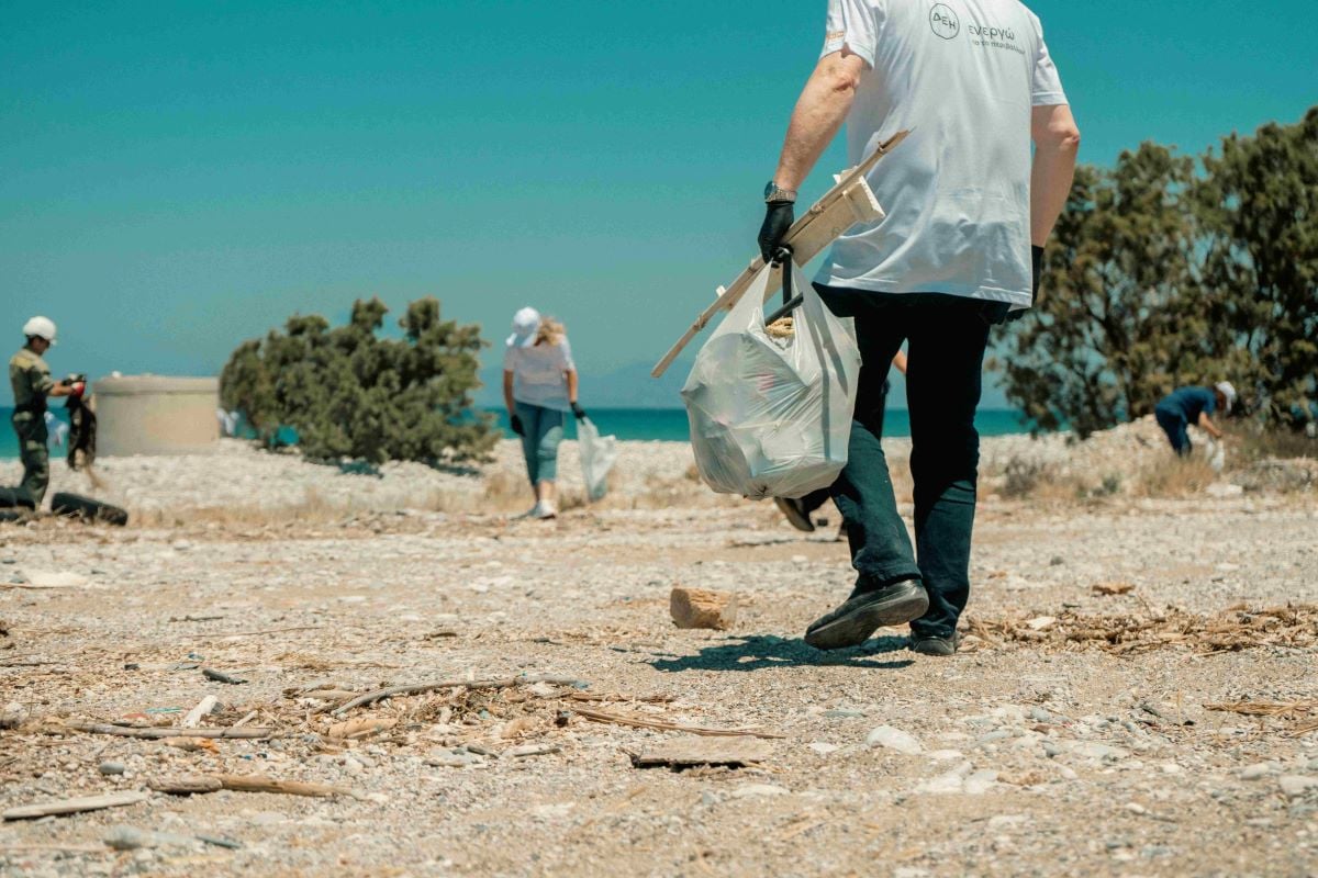ΔΕΗ: Πέντε χρόνια δράσεων για την προστασία των ελληνικών ακτών με σταθμό τη Ρόδο 12 ΔΕΗ: Πέντε χρόνια δράσεων για την προστασία των ελληνικών ακτών με σταθμό τη Ρόδο