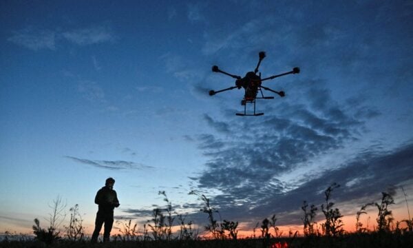 Ρωσία: Μαζική επίθεση 453 ουκρανικών drone σε εργοστάσιο εκρηκτικών και διυλιστήρια στην Ούφα