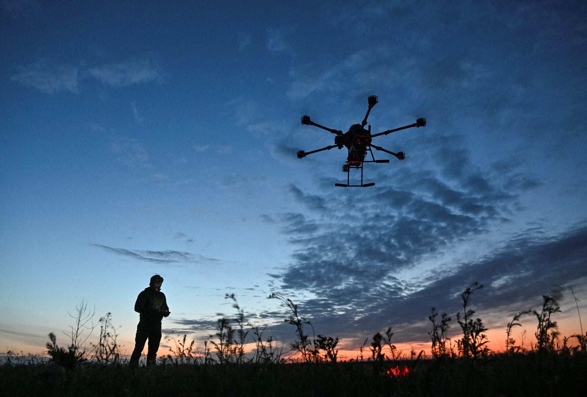 Ρωσία: Μαζική επίθεση 453 ουκρανικών drone σε εργοστάσιο εκρηκτικών και διυλιστήρια στην Ούφα