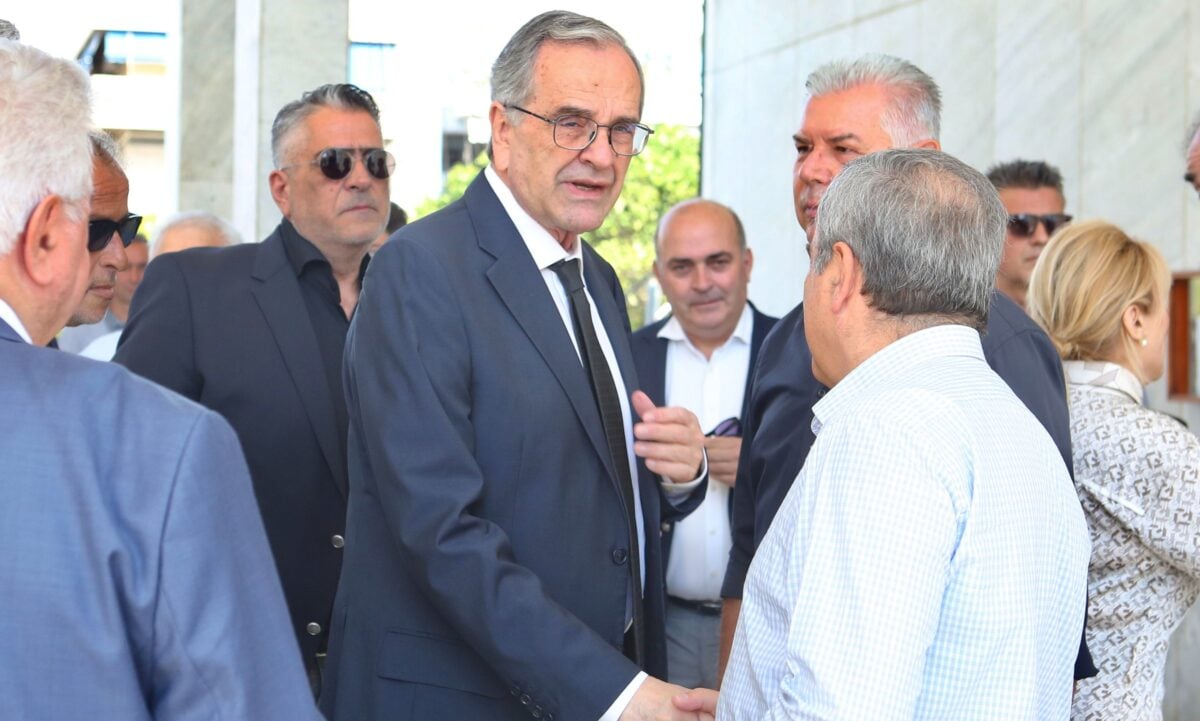 Λένα Σαμαρά: Μνημόσυνο για τον έναν χρόνο από τον θάνατο της κόρης του Αντώνη Σαμαρά 15 Λένα Σαμαρά: Μνημόσυνο για τον έναν χρόνο από τον θάνατο της κόρης του Αντώνη Σαμαρά