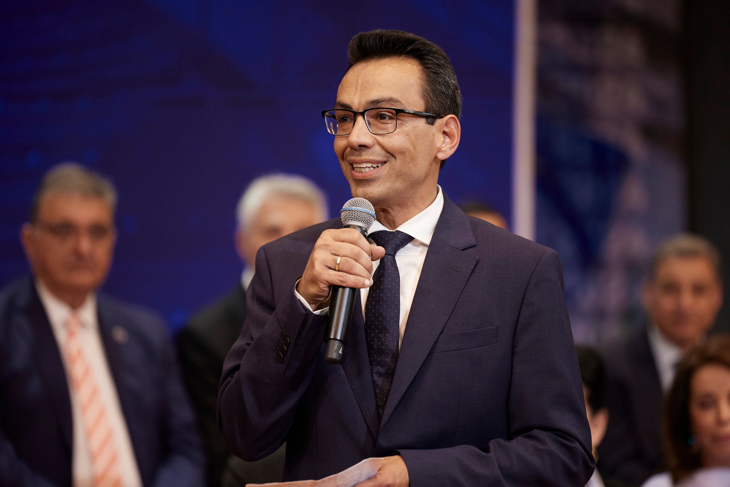 Σωτήρης Σέρμπος: Παραιτήθηκε από σύμβουλος του Πρωθυπουργού για θέματα εξωτερικής πολιτικής