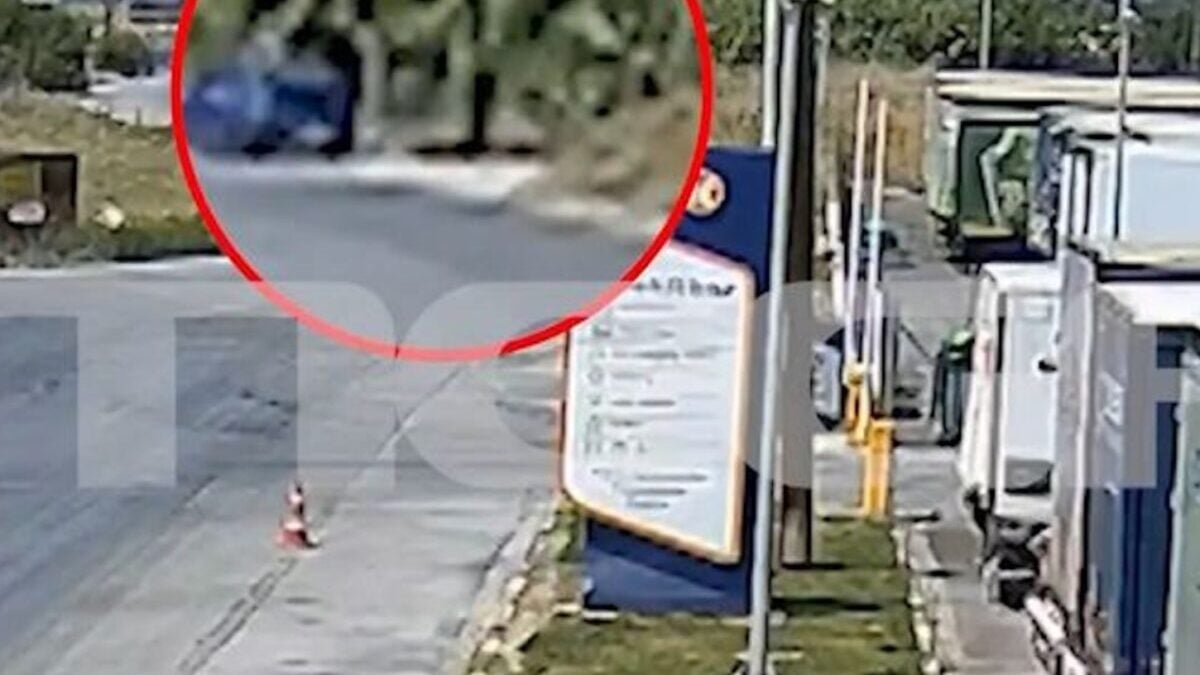 Θεσσαλονίκη: Στον ανακριτή σήμερα ο 59χρονος που έβαλε 6 φωτιές στη Σίνδο – Τι θα υποστηρίξει 1 Θεσσαλονίκη: Στον ανακριτή σήμερα ο 59χρονος που έβαλε 6 φωτιές στη Σίνδο – Τι θα υποστηρίξει