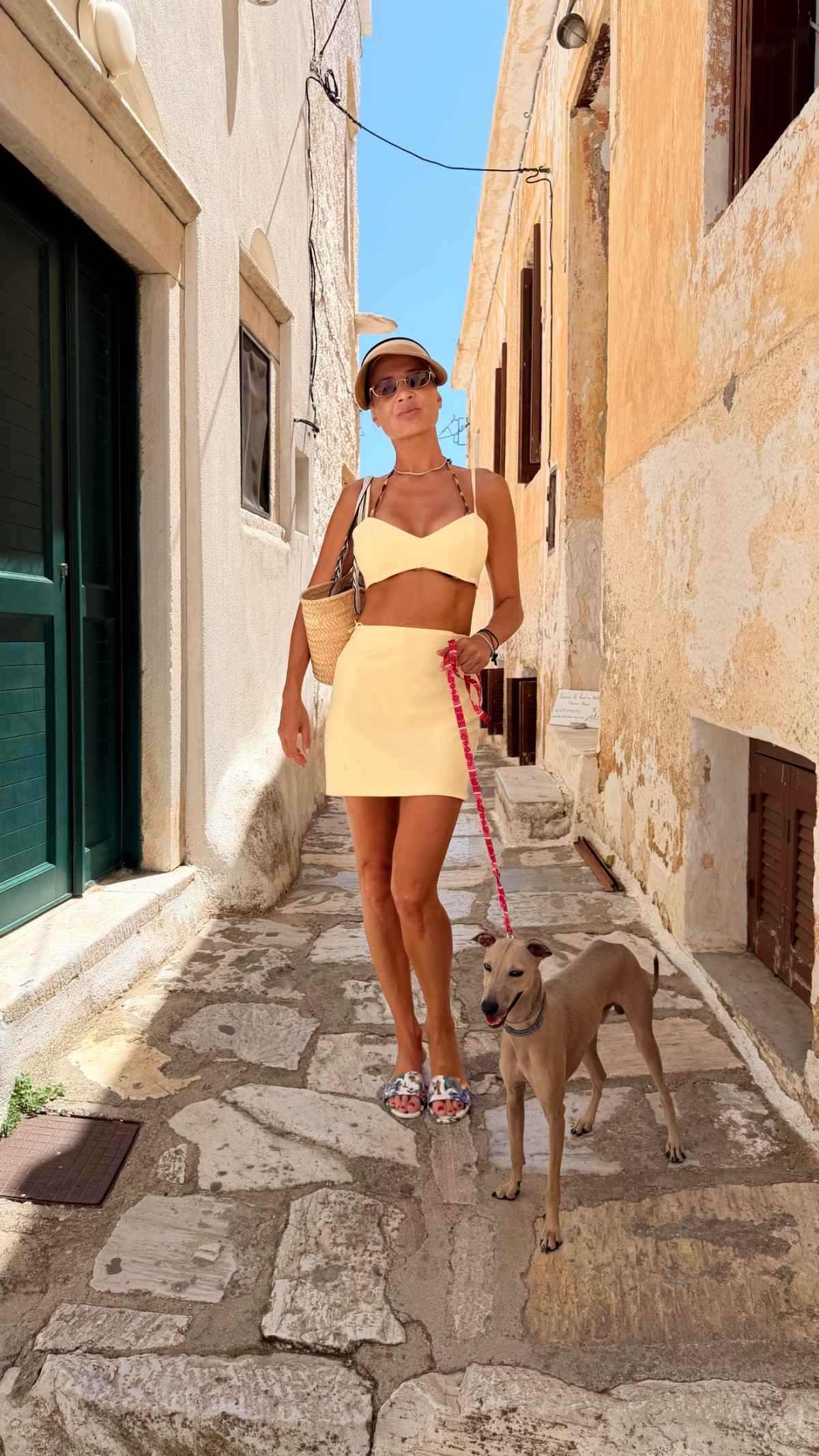 Σκορδά: Στη Νάξο πριν από την επιστροφή στον ΑΝΤ1 και τον γάμο της (Φωτογραφίες) 13 Η ανάρτηση της Φαίης Σκορδά από τη Νάξο