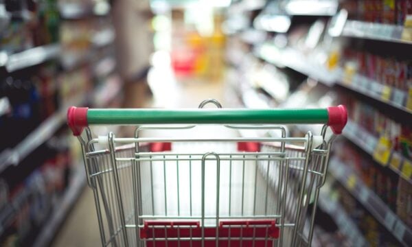 Σούπερ μάρκετ: Διευρύνεται η εθνική πρωτοβουλία για τις τιμές στο ράφι – 686 επώνυμοι κωδικοί, ακόμη 230 σε σχολικά και προϊόντα ιδιωτικής ετικέτας
