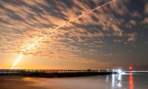 SpaceX: Τμήμα πυραύλου συνετρίβη στη Σελήνη – Επιστήμονες αναζητούν τα ίχνη της πρόσκρουσης