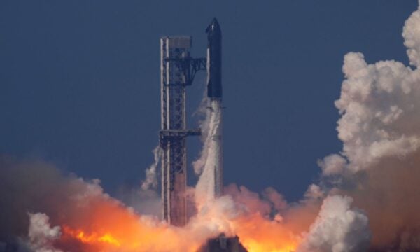 SpaceX: Νέα δοκιμή του Starship τον Αύγουστο – Στόχος η επιστροφή του πυραύλου στη στεριά