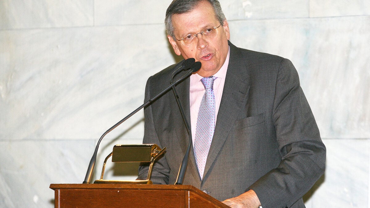 Στέφανος Μάνος: Ο πολιτικός κόσμος αποχαιρετά τον πρώην υπουργό 1 Στέφανος Μάνος: Ο πολιτικός κόσμος αποχαιρετά τον πρώην υπουργό
