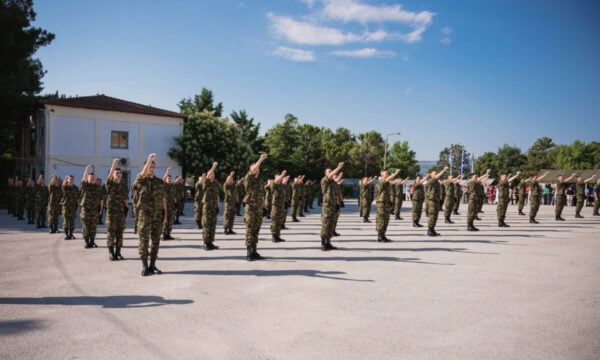 Στρατιωτική θητεία 9 μηνών για όσους καταταγούν χωρίς αναβολή
