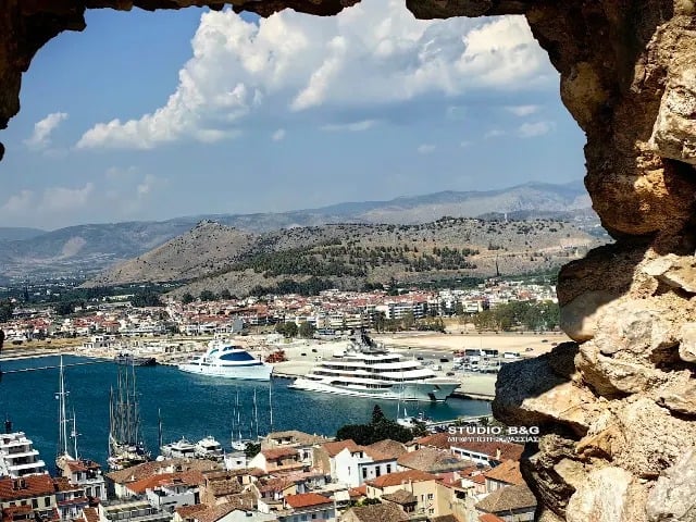 Στο Ναύπλιο το super yacht Yas 141 μέτρων της βασιλικής οικογένειας των Ηνωμένων Αραβικών Εμιράτων 8 Στο Ναύπλιο το super yacht Yas 141 μέτρων της βασιλικής οικογένειας των Ηνωμένων Αραβικών Εμιράτων