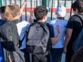 Νέοι κανόνες για τις σχολικές εκδρομές: Τι αλλάζει σε συνοδούς, ασφάλεια και κινητά τηλέφωνα
