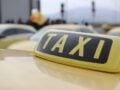 Νέα καταγγελία για οδηγό ταξί που φέρεται να άρπαξε 800 ευρώ για μια κούρσα – Ερευνάται αν ήταν ο ίδιος που απείλησε οικογένεια τουριστών και πήρε 600 ευρώ