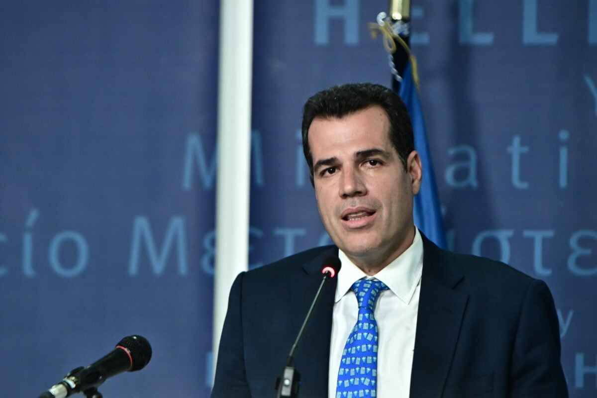 Πλεύρης στο Breitbart: Η επανεκλογή Τραμπ άλλαξε τη μεταναστευτική πολιτική και η συνέντευξη που αναδημοσίευσε ο Αμερικανός πρόεδρος