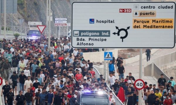 Θέουτα: «Υπάρχουν κι άλλοι νεκροί στη θάλασσα» – Ανασύρθηκαν 67 σοροί