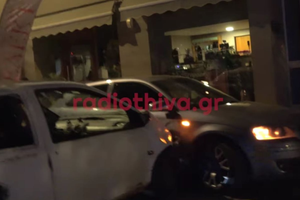 Θήβα: Καβγάς ξέφυγε από κάθε έλεγχο – Άνδρας εμβόλιζε επανειλημμένα παρκαρισμένο αυτοκίνητο