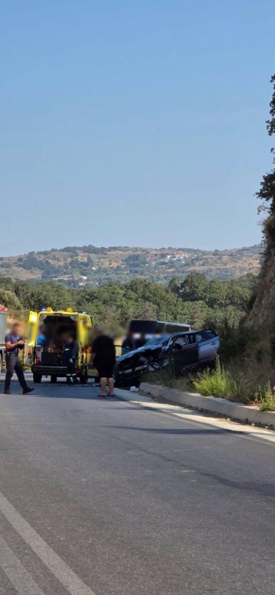 Σοβαρό τροχαίο στο Ρέθυμνο με 5 τραυματίες ανάμεσά τους και παιδιά – Φωτογραφίες από το σημείο 8 Τροχαίο με 5 τραυματίες στο Ρέθυμνο