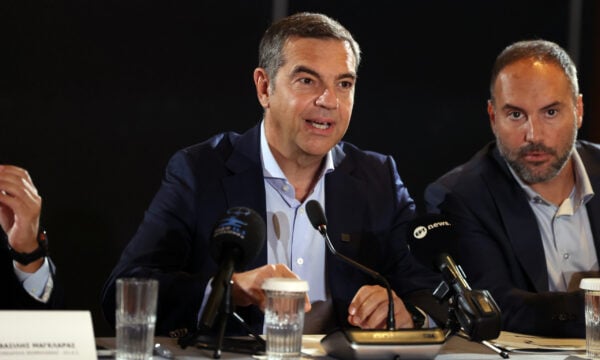 Τσίπρας: Η συσσώρευση ολιγοπωλίων είναι ένα από τα μεγαλύτερα ζητήματα που απασχολούν την αγορά και τη μικρομεσαία επιχειρηματικότητα