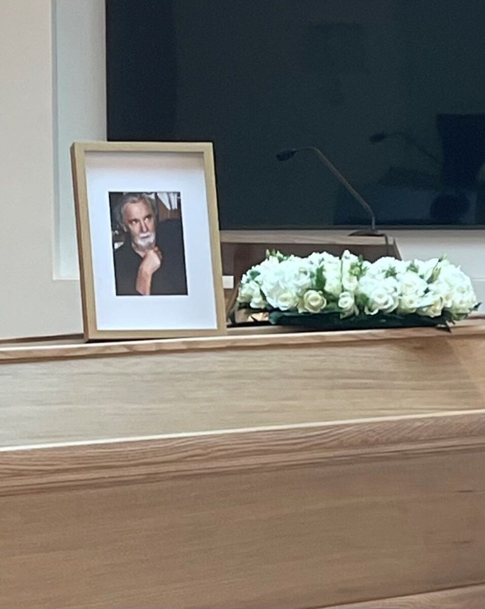 Κωνσταντίνος Τσουκαλάς: Στο αποτεφρωτήριο Ριτσώνας το τελευταίο αντίο στον ακαδημαϊκό, συγκινητικός ο επικήδειος από την εγγονή του
