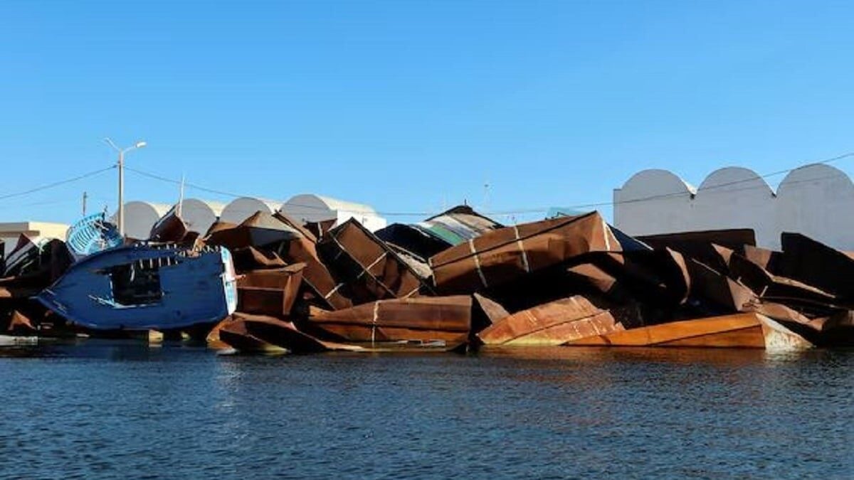 Τραγωδία στη Τυνησία: 11 νεκροί σε ναυάγιο με προορισμό την Ιταλία – Επτά μέλη της ίδιας οικογένειας στο σκάφος 1 Τραγωδία στη Τυνησία: 11 νεκροί σε ναυάγιο με προορισμό την Ιταλία – Επτά μέλη της ίδιας οικογένειας στο σκάφος