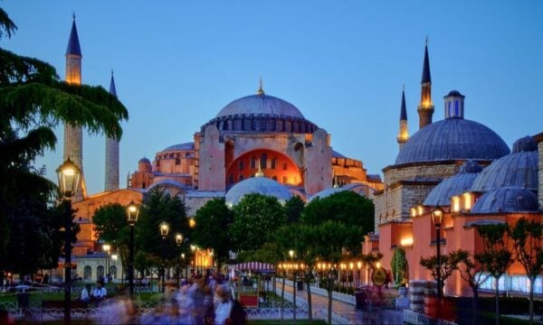 Σε ποιες χώρες θα κάνουν διακοπές οι Σαουδάραβες