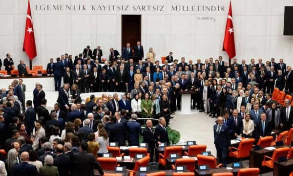 Τουρκία: Νόμος για την επανένταξη μαχητών του PKK – Χωρίς αμνηστία για τον Οτσαλάν