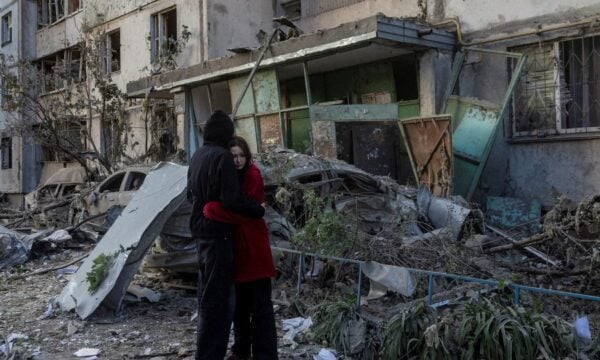 Ουκρανία: Τουλάχιστον 9 νεκροί από ρωσικές επιθέσεις στο Κίεβο και τη Ζαπορίζια