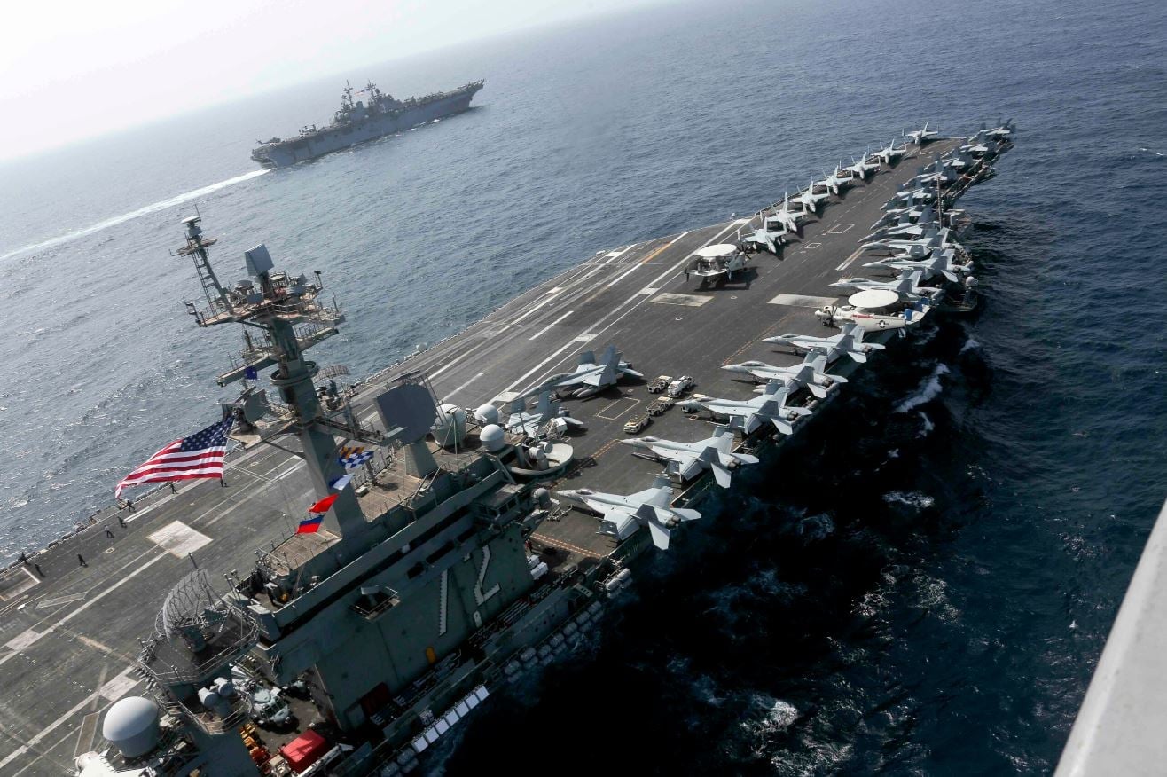 CENTCOM: Ψευδείς οι αναφορές για 7 νεκρούς στο αεροπλανοφόρο USS Abraham Lincoln