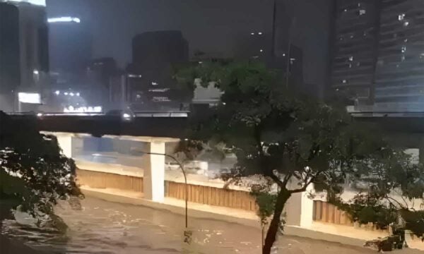 Βενεζουέλα: Τρεις νεκροί από καταρρακτώδεις βροχές στο Καράκας