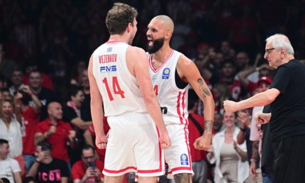 Euroleague: Η σεζόν των Βεζένκοφ και Φουρνιέ με τον Ολυμπιακό, «Μία χρονιά, δύο MVPs»
