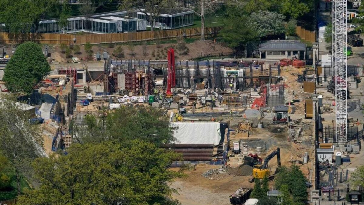 ΗΠΑ: Δικαστικό μπλόκο στην αίθουσα των 400 εκατ. δολαρίων του Τραμπ στον Λευκό Οίκο 1 ΗΠΑ: Δικαστικό μπλόκο στην αίθουσα των 400 εκατ. δολαρίων του Τραμπ στον Λευκό Οίκο