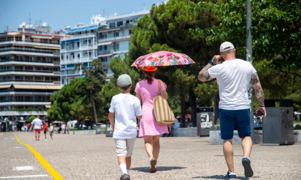 Καιρός σήμερα: Θερμοκρασία έως 37 βαθμούς, βόρειοι άνεμοι έως 6 μποφόρ