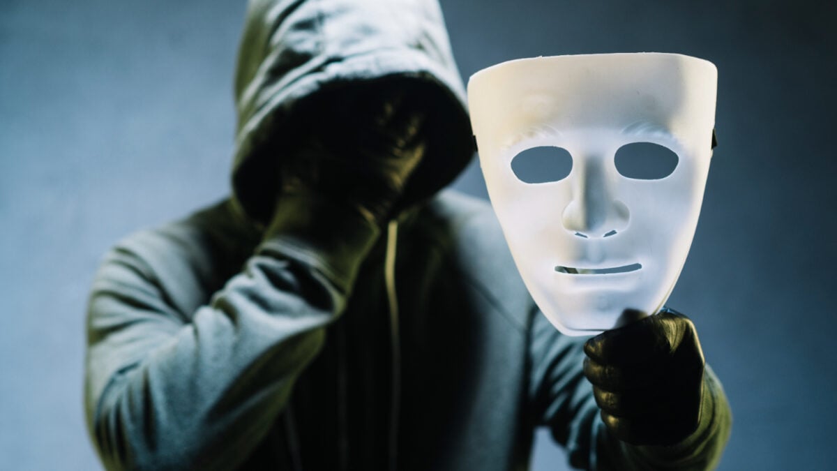 Ρώσος κατάσκοπος συνελήφθη στη Ρουμανία: Φωτογράφιζε στρατιωτικούς στόχους 1 Ρώσος κατάσκοπος συνελήφθη στη Ρουμανία: Φωτογράφιζε στρατιωτικούς στόχους