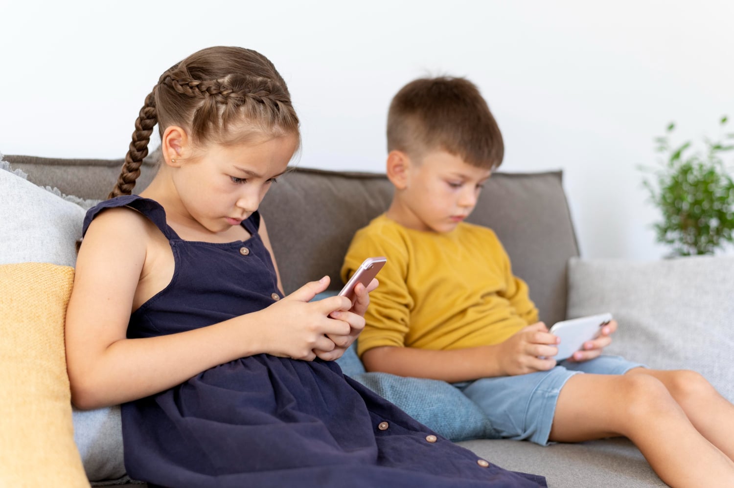 EU KIDS Act: Η Κομισιόν προτείνει περιορισμό στα social media για παιδιά κάτω των 13 ετών – Τα «μίνι προφίλ» και οι «γονείς στο τιμόνι»