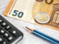 Επίδομα ανεργίας έως 1.295 ευρώ: Νέες πληροφορίες για το μέτρο
