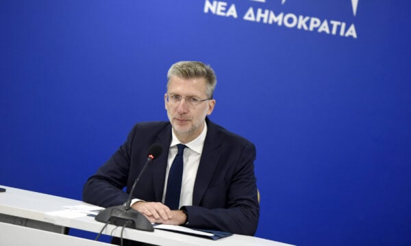Άκης Σκέρτσος: Γιατί διαφέρει η πολιτική κατάσταση της Ελλάδας από της Γερμανίας;