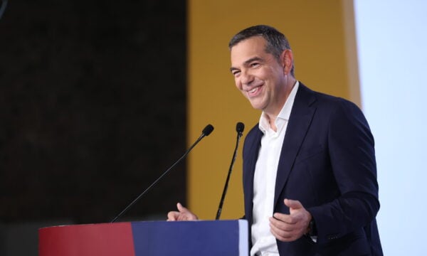 Συνεχίζεται η κόντρα Κυβέρνησης-ΕΛ.Α.Σ. για το κόστος των μέτρων του Αλέξη Τσίπρα