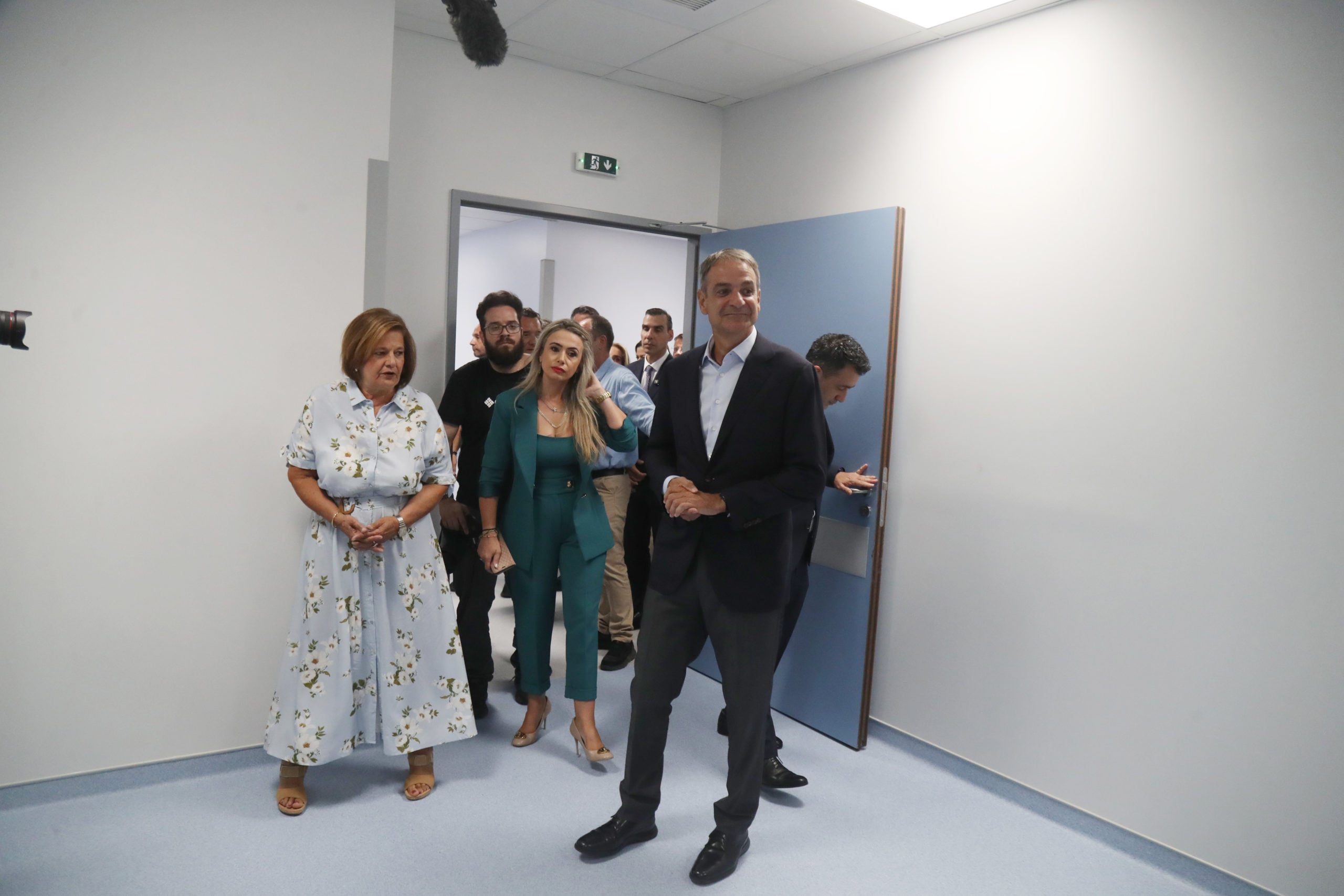 Κυριάκος Μητσοτάκης: Εγκαινίασε τη νέα Αιματολογική Κλινική στο «Παπανικολάου» – «Το πιο σύγχρονο Κέντρο στα Βαλκάνια» 23 ΕΠΙΣΚΕΨΗ ΤΟΥ ΠΡΩΘΥΠΟΥΡΓΟΥ ΚΥΡΙΑΚΟΥ ΜΗΤΣΟΤΑΚΗ ΣΤΟ ΓΕΝΙΚΟ ΝΟΣΟΚΟΜΕΙΟ ΘΕΣΣΑΛΟΝΙΚΗΣ "Γ. ΠΑΠΑΝΙΚΟΛΑΟΥ" / ΕΓΚΑΙΝΙΑ ΝΕΑΣ ΠΤΕΡΥΓΑΣ
