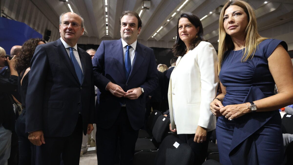 Ζαχαράκη: Μέχρι τα τέλη Σεπτεμβρίου η β’ φάση διορισμού αναπληρωτών εκπαιδευτικών στα σχολεία 1 Ζαχαράκη: Μέχρι τα τέλη Σεπτεμβρίου η β’ φάση διορισμού αναπληρωτών εκπαιδευτικών στα σχολεία