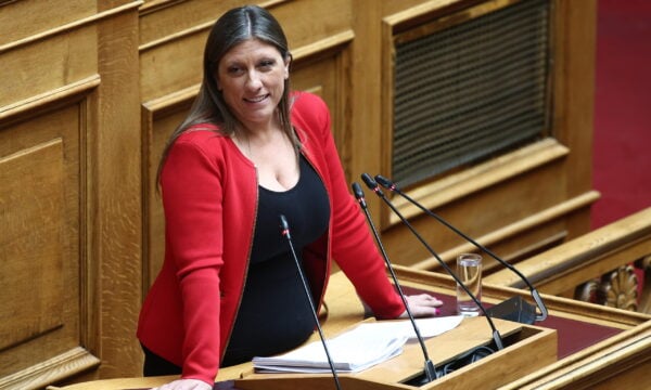 Ζωή Κωνσταντοπούλου: «Δεν έχουμε μια δημοκρατική κυβέρνηση – Πώς γίνεται κάθε πέτρα που σηκώνουμε να είναι η ΝΔ από κάτω;»