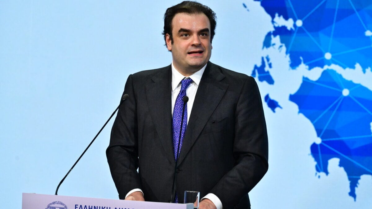 Πιερρακάκης για αναβάθμιση του χρηματιστηρίου: Η αξιοπιστία είναι το κεφάλαιο για το επόμενο μεγάλο βήμα 1 Πιερρακάκης για αναβάθμιση του χρηματιστηρίου: Η αξιοπιστία είναι το κεφάλαιο για το επόμενο μεγάλο βήμα