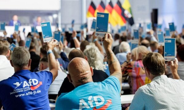 Γερμανία: Πρωτιά του ακροδεξιού AfD με 44,5% δείχνουν τα exit polls