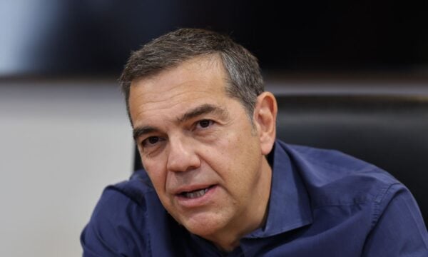 ΥΠΕΘΟ: Τι απαντά στον Αλέξη Τσίπρα για τα καύσιμα: «Ανάμεσα στην εξαγγελία και στην τιμή λείπει η αριθμητική»