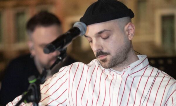 APON: Ακύρωσε τις συναυλίες στην Κρήτη λόγω προβλήματος υγείας