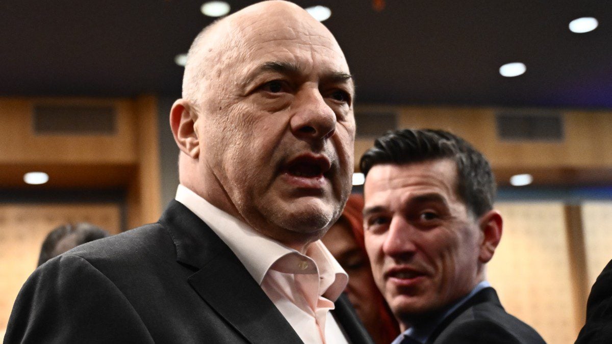 Αχιλλέας Μπέος: Πέθανε ξαφνικά η αδερφή του 7 Αχιλλέας Μπέος