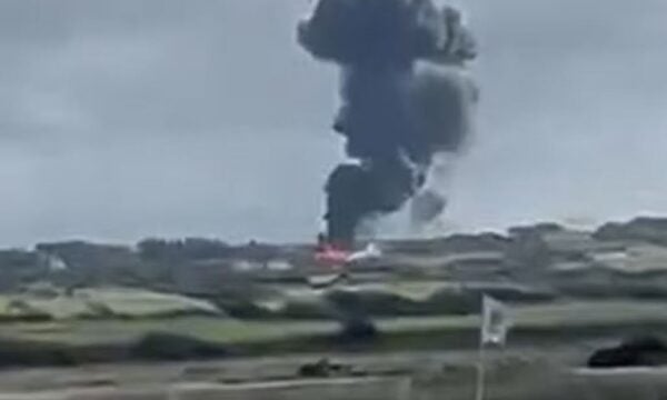 Βρετανία: Συντριβή εκπαιδευτικού Hawk της RAF στην Ουαλία – Εκτινάχθηκαν οι δύο πιλότοι