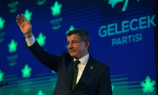 Τουρκία: Έρευνα κατά του Αχμέτ Νταβούτογλου για εξύβριση του προέδρου