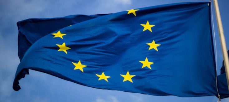 Financial Times: Τι ζητεί η Ε.Ε. από την Κίνα για τις εξαγωγές υβριδικών αυτοκινήτων