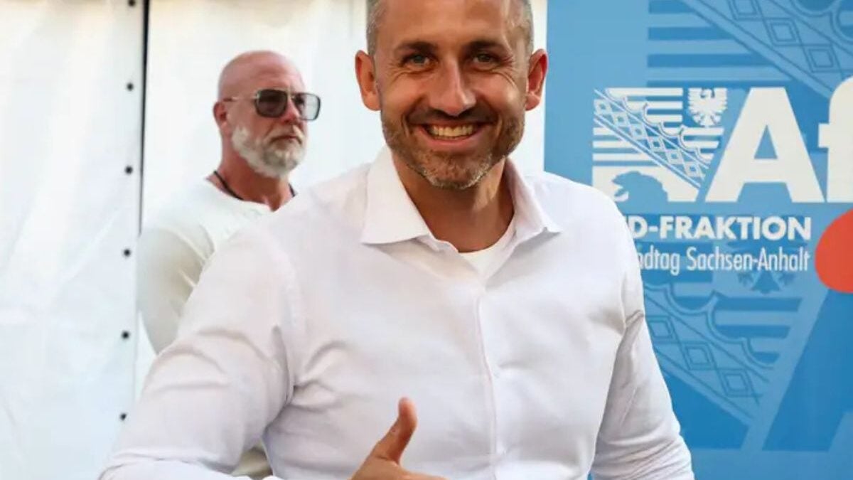 Ούλριχ Ζίγκμουντ: Ποιος είναι ο ηγέτης του ακροδεξιού AfD στη Σαξονία – Γιατί θεωρείται ο πιο «επικίνδυνος άνθρωπος στη Γερμανία» 1 Ούλριχ Ζίγκμουντ: Ποιος είναι ο ηγέτης του ακροδεξιού AfD στη Σαξονία – Γιατί θεωρείται ο πιο «επικίνδυνος άνθρωπος στη Γερμανία»