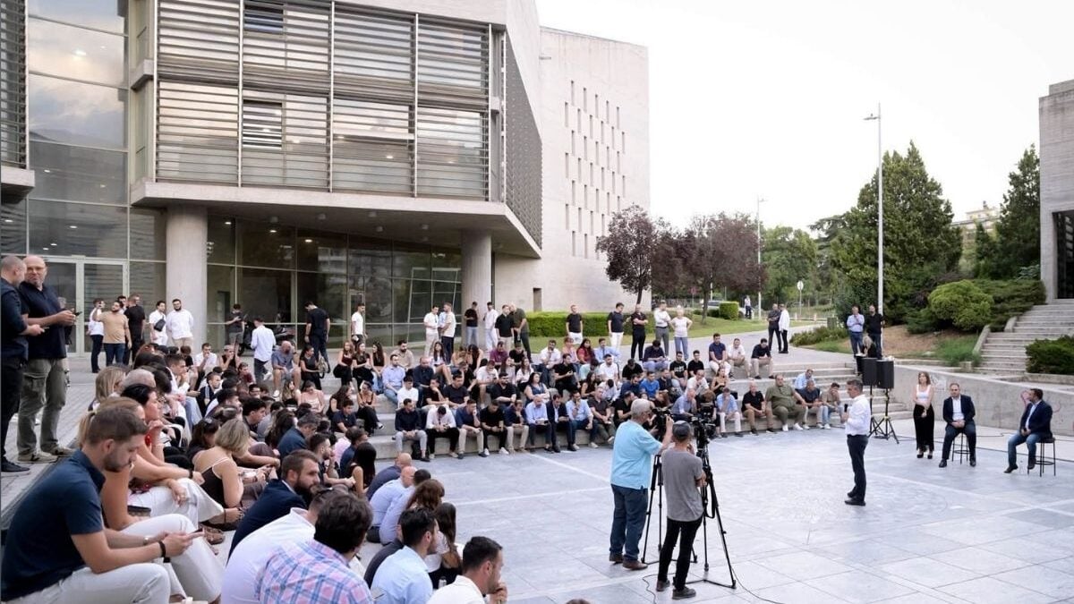 ΟΝΝΕΔ: Καυστικό βίντεο για το οικονομικό πρόγραμμα του Αλέξη Τσίπρα: «Τσάμπα το Rebranding» 1 ΟΝΝΕΔ: Καυστικό βίντεο για το οικονομικό πρόγραμμα του Αλέξη Τσίπρα: «Τσάμπα το Rebranding»