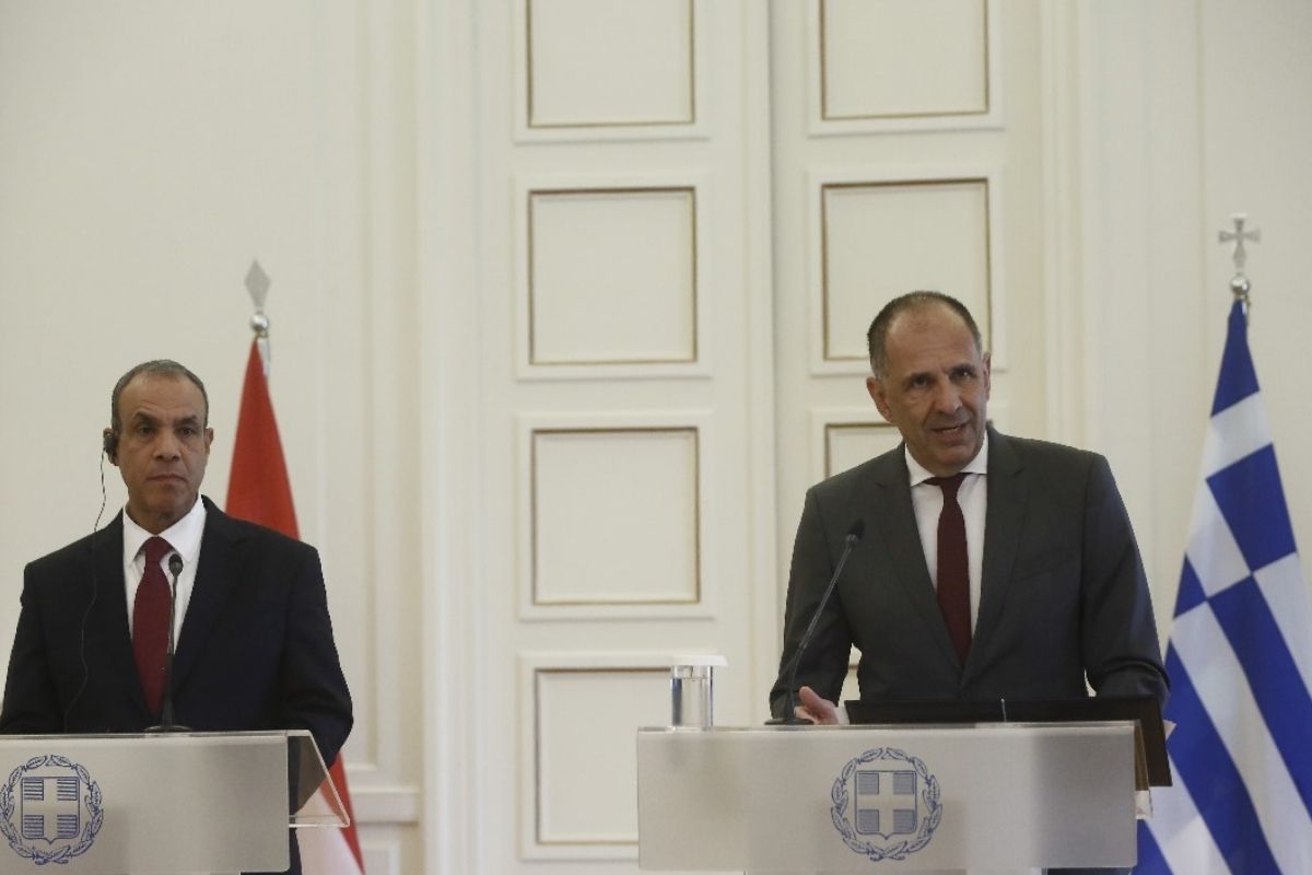 Τηλεφωνική επικοινωνία Γεραπετρίτη με τον Αιγύπτιο ομόλογό του – Στο επίκεντρο η στρατηγική σχέση των δύο χωρών